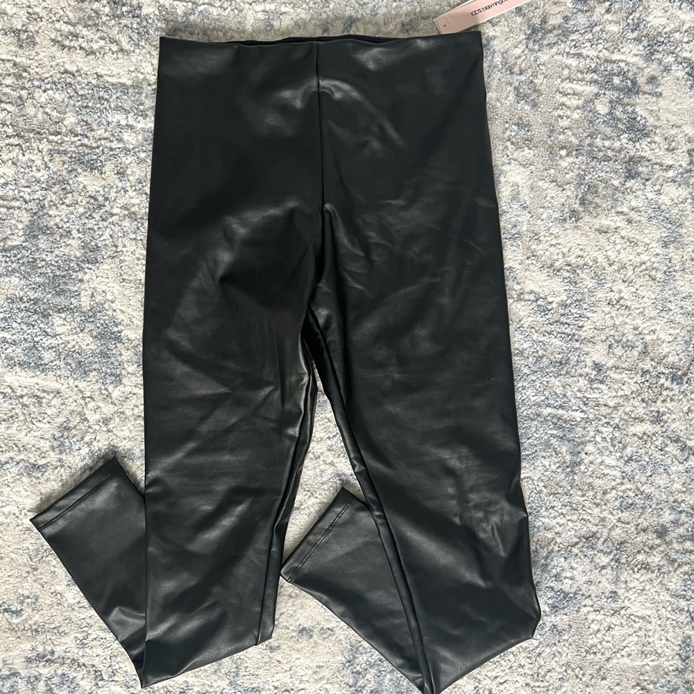 AQUA
Faux Leather High Waist Leggings - 100% Exclusive